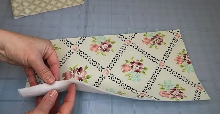 How to Make a Knitting Needle Case 3