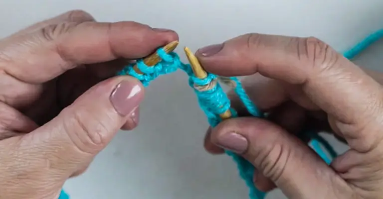 How to Knit with a Circular Needle 11