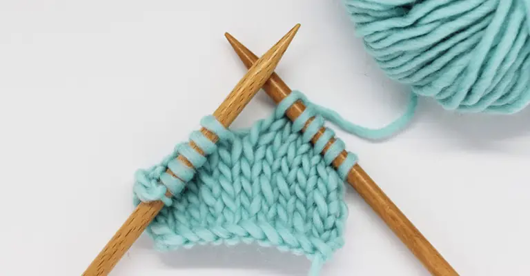 How to Start a New Row Knitting