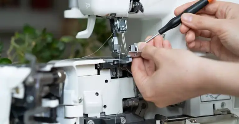 How to Take Apart a Husqvarna Sewing Machine